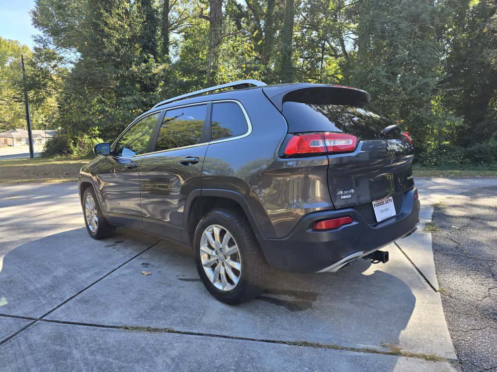 2016 Jeep Cherokee Image 42