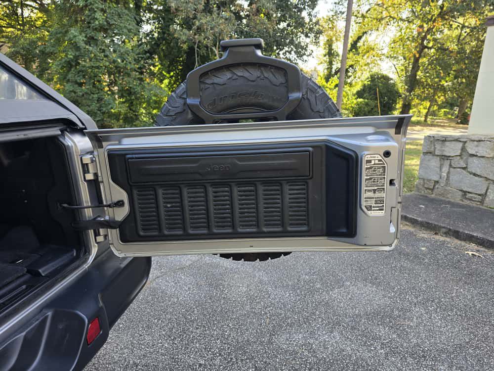 2020 Jeep Wrangler Unlimited Image 25