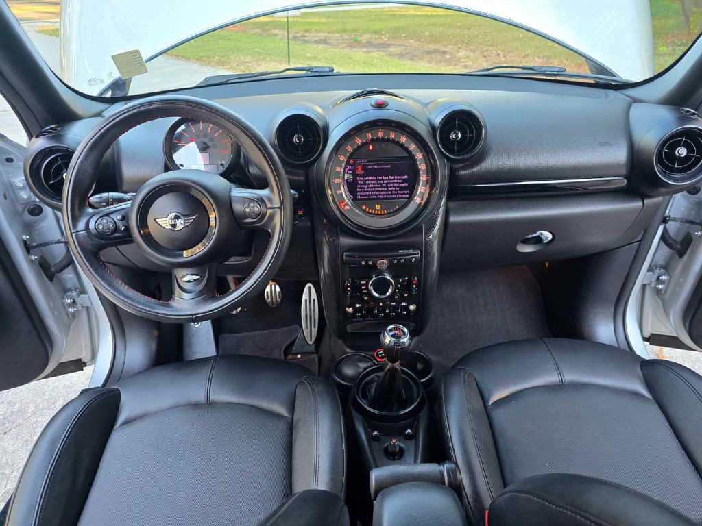 2016 MINI Cooper Image 5