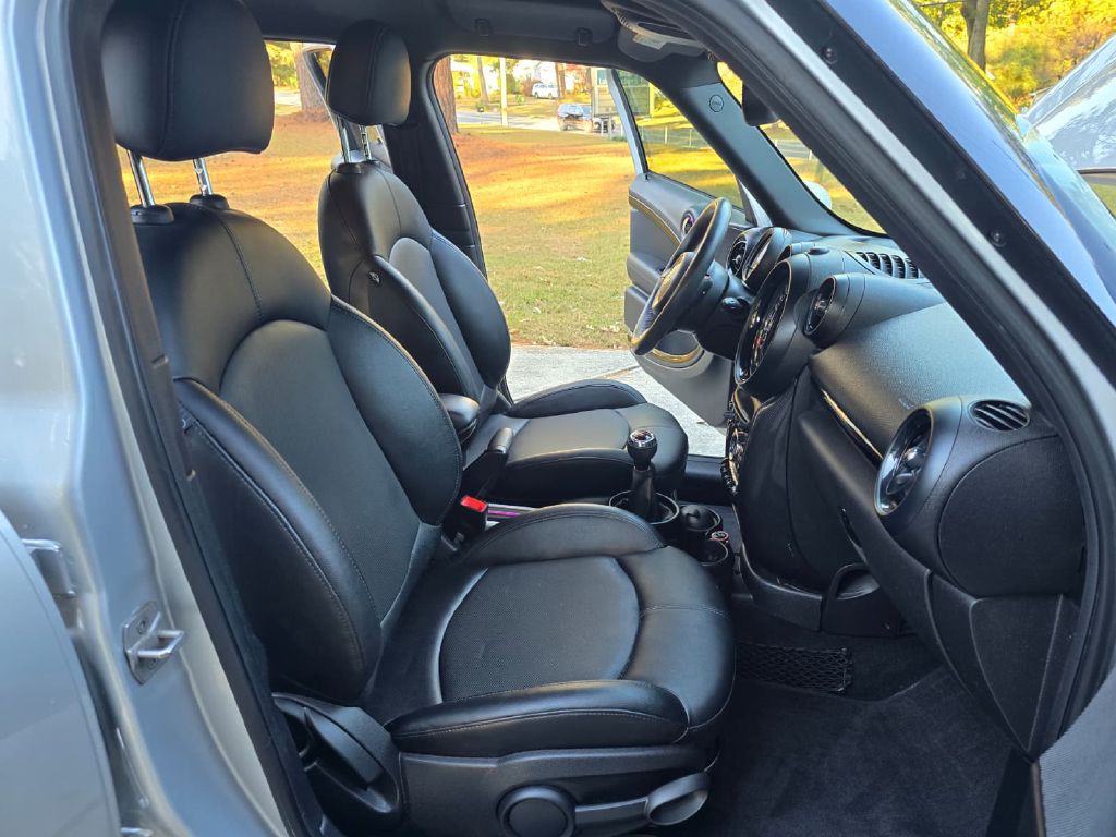 2016 MINI Cooper Image 6