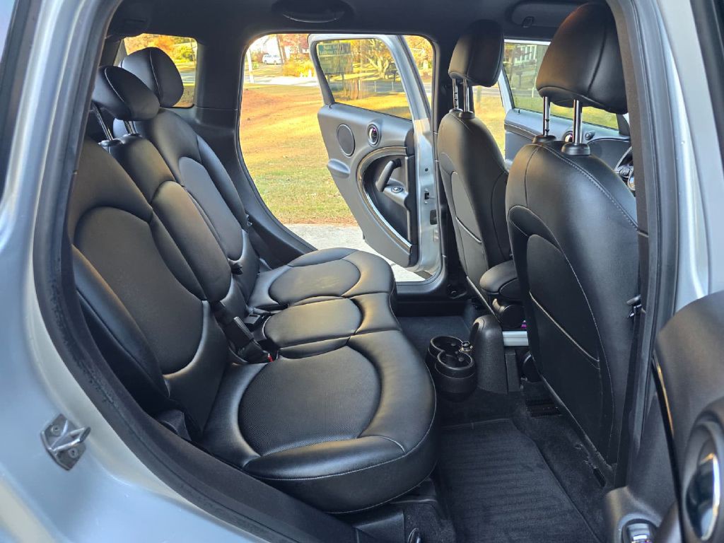 2016 MINI Cooper Image 7