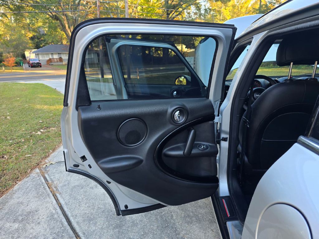 2016 MINI Cooper Image 19