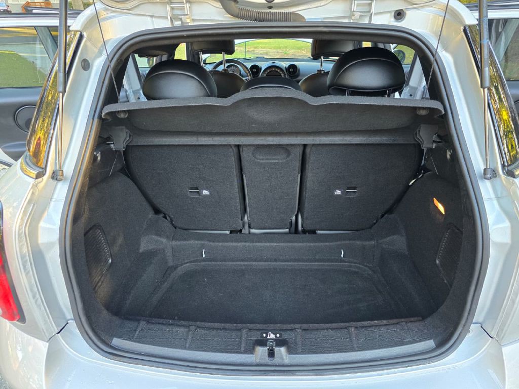 2016 MINI Cooper Image 23