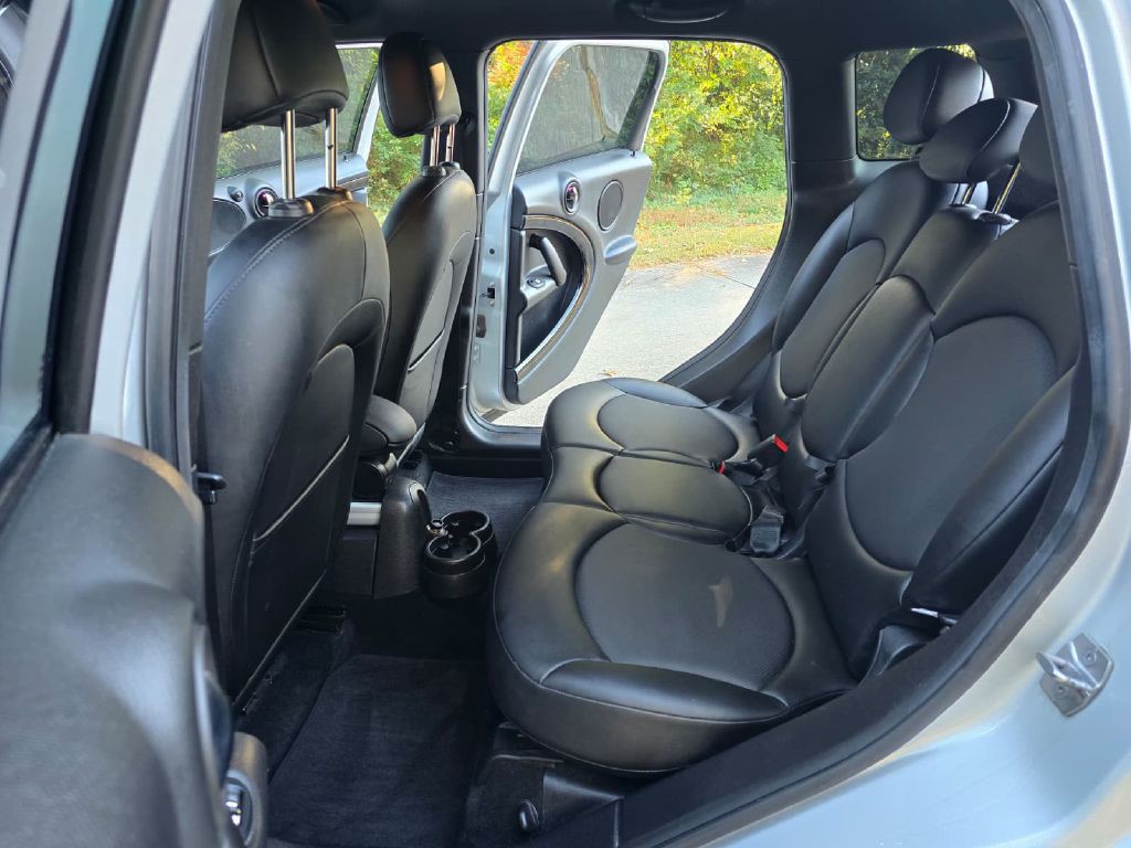 2016 MINI Cooper Image 26