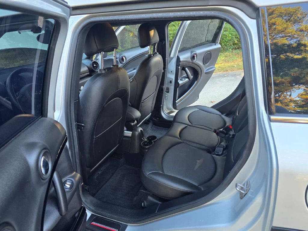 2016 MINI Cooper Image 27