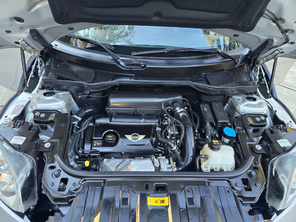 2016 MINI Cooper Image 34