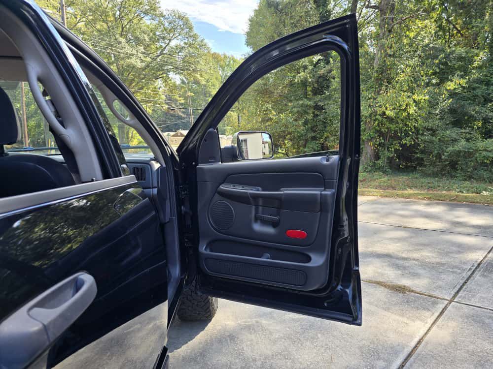 2005 Dodge Ram 1500 Image 41