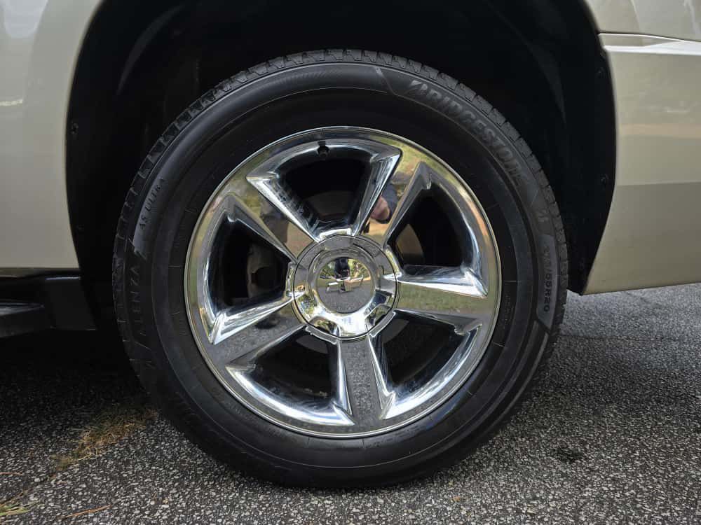 2014 Chevrolet Suburban Image 15