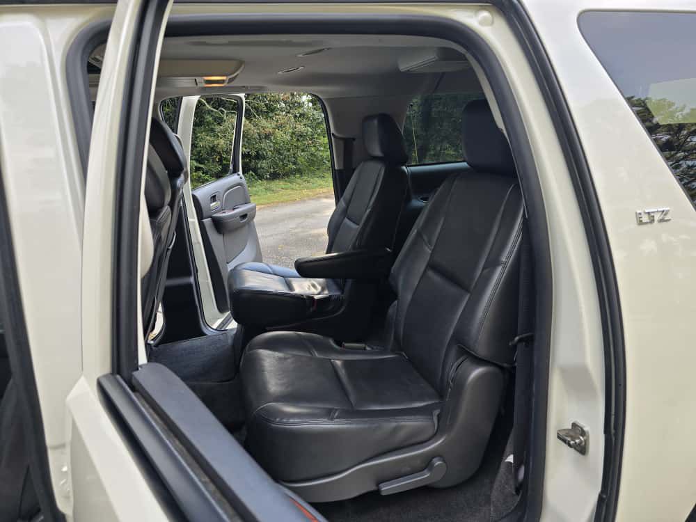 2014 Chevrolet Suburban Image 30