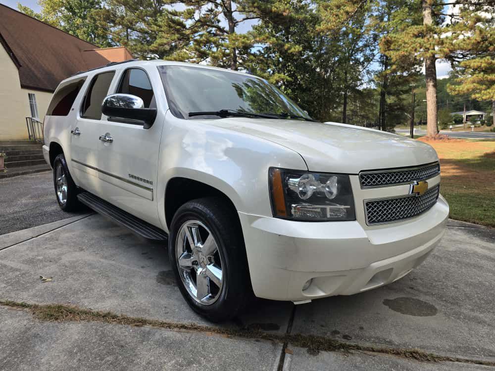 2014 Chevrolet Suburban Image 39