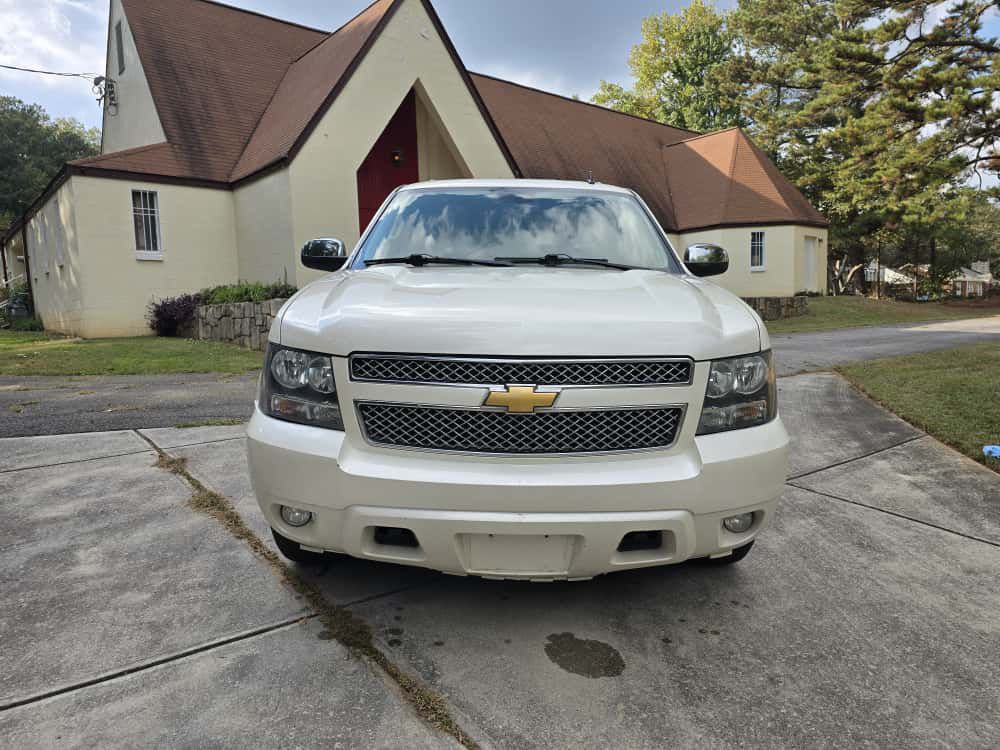 2014 Chevrolet Suburban Image 42