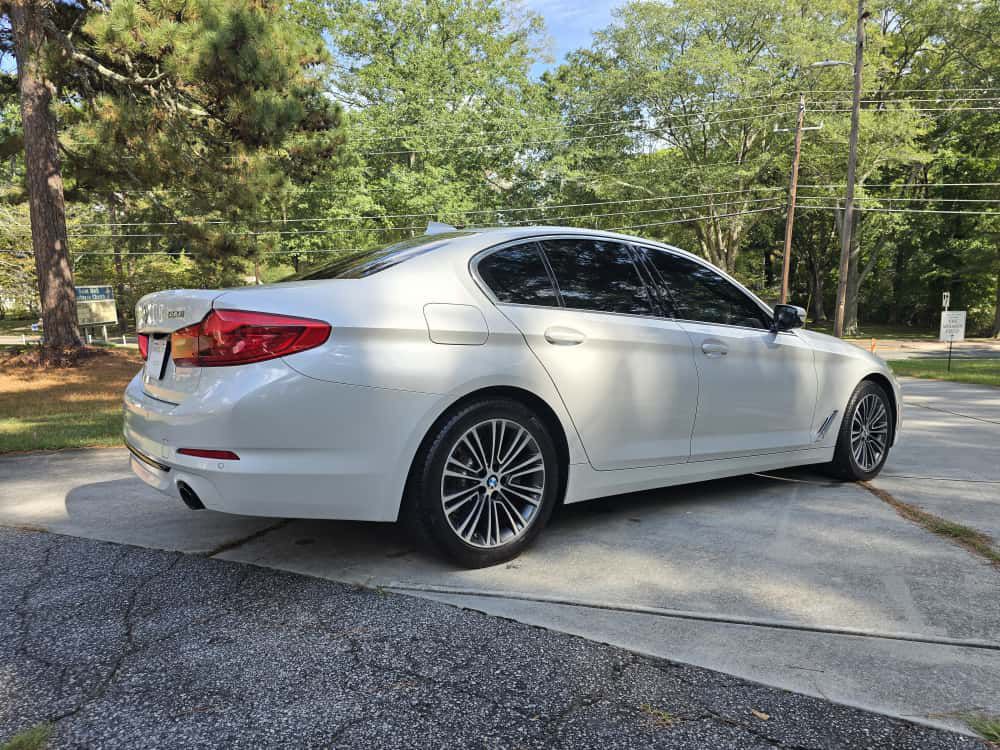2019 BMW 5 Series Image 3