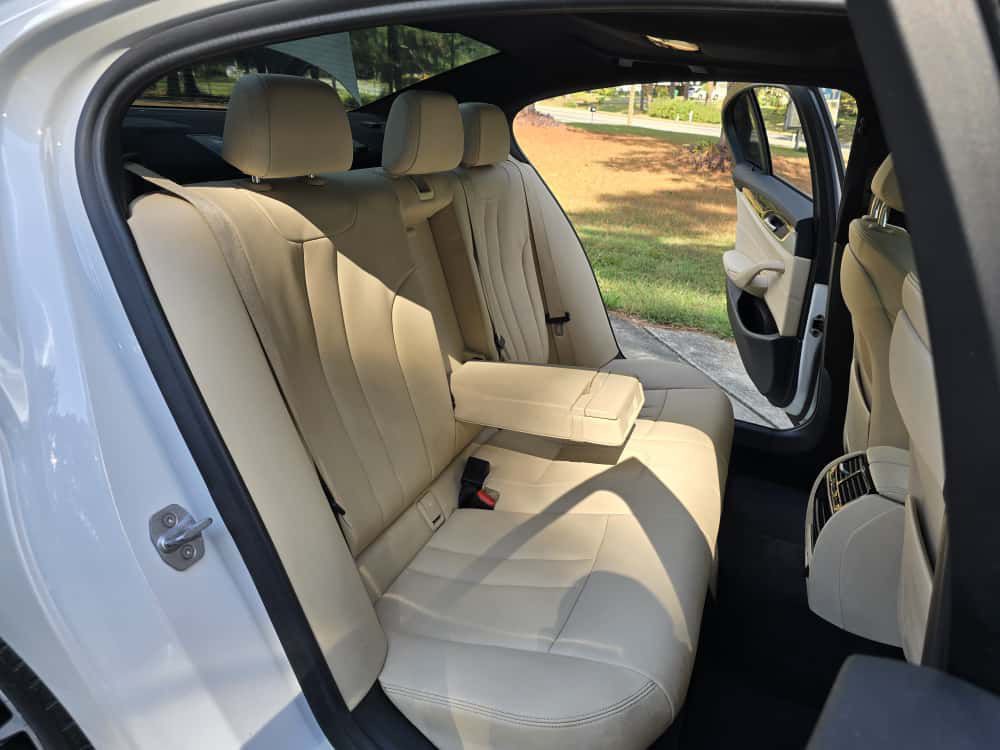 2019 BMW 5 Series Image 6