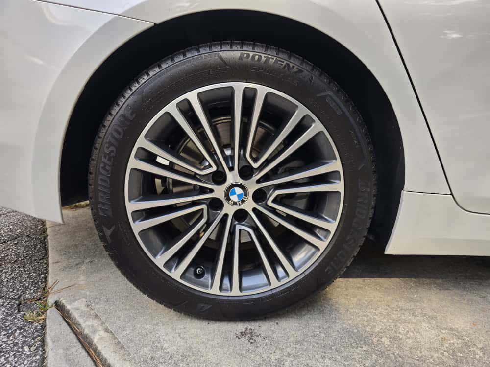 2019 BMW 5 Series Image 13