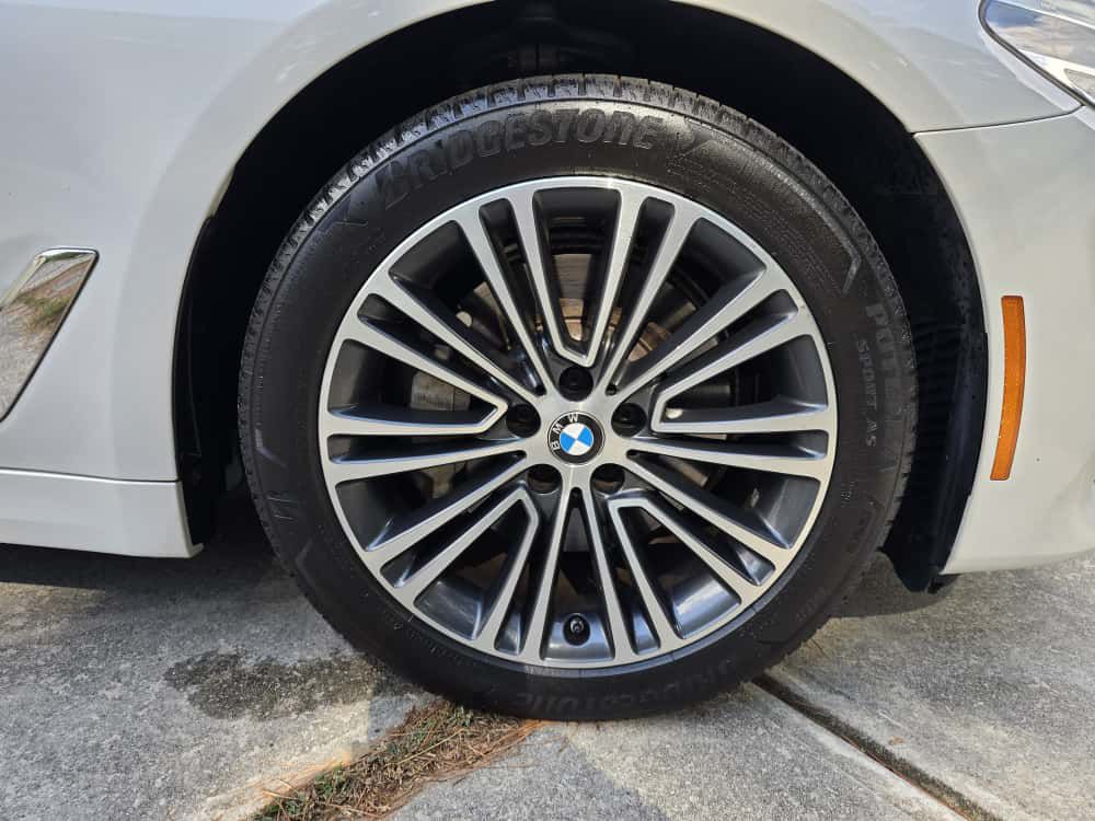 2019 BMW 5 Series Image 14