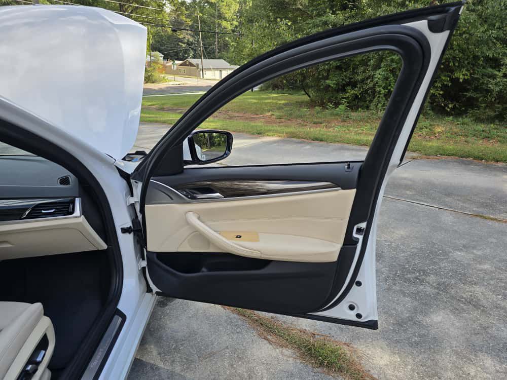 2019 BMW 5 Series Image 18