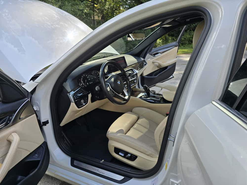 2019 BMW 5 Series Image 29