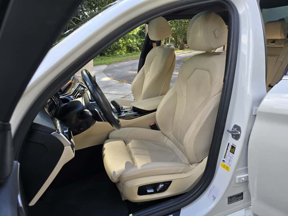 2019 BMW 5 Series Image 30