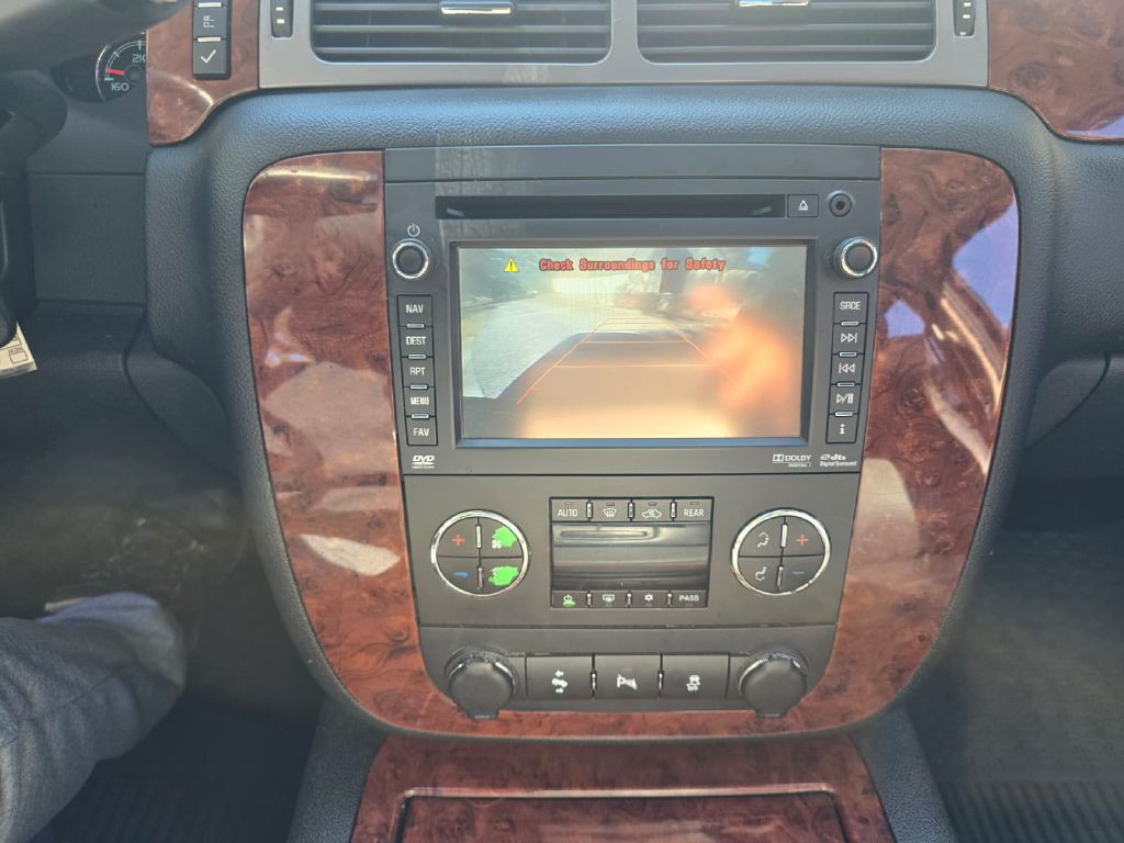 2013 Chevrolet Tahoe Image 11