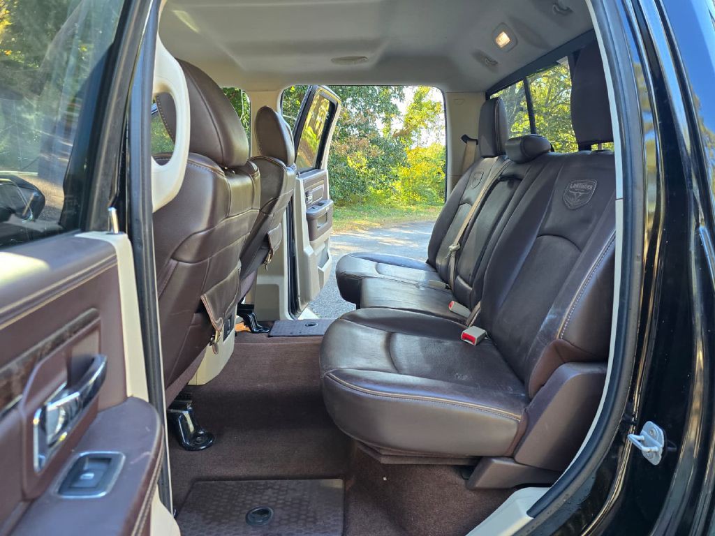 2014 RAM 1500 Image 3