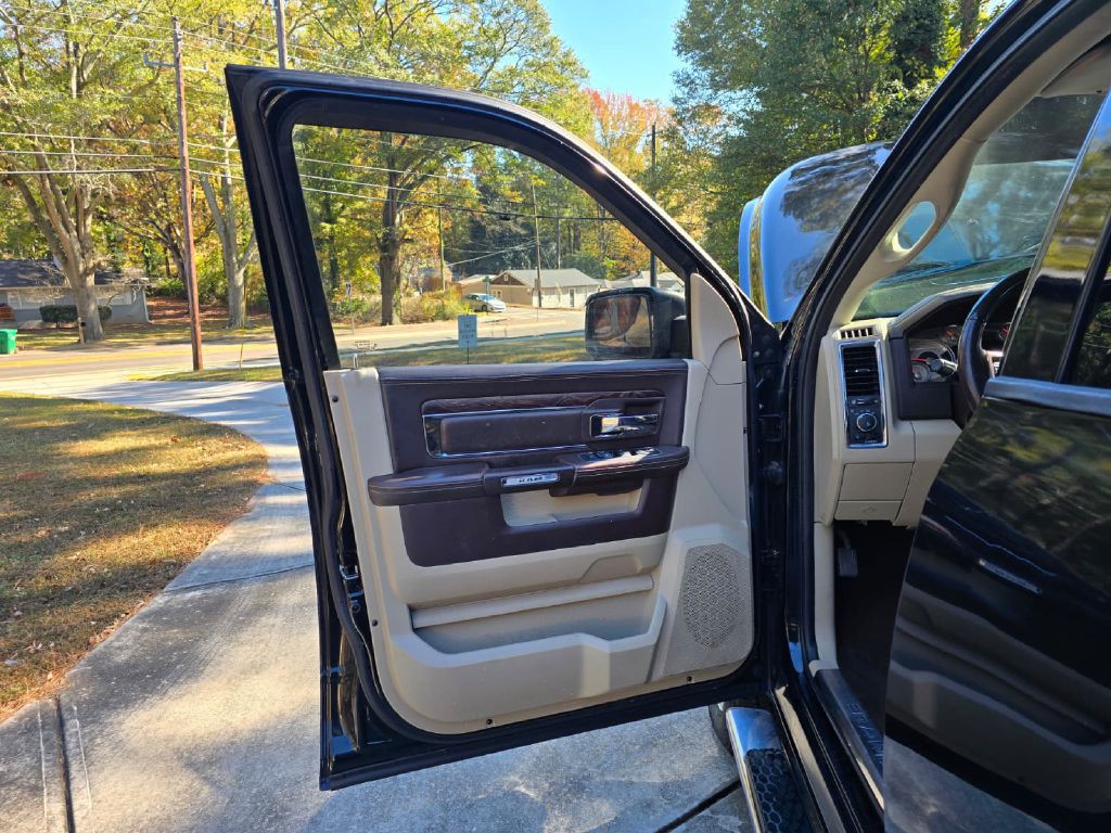 2014 RAM 1500 Image 14