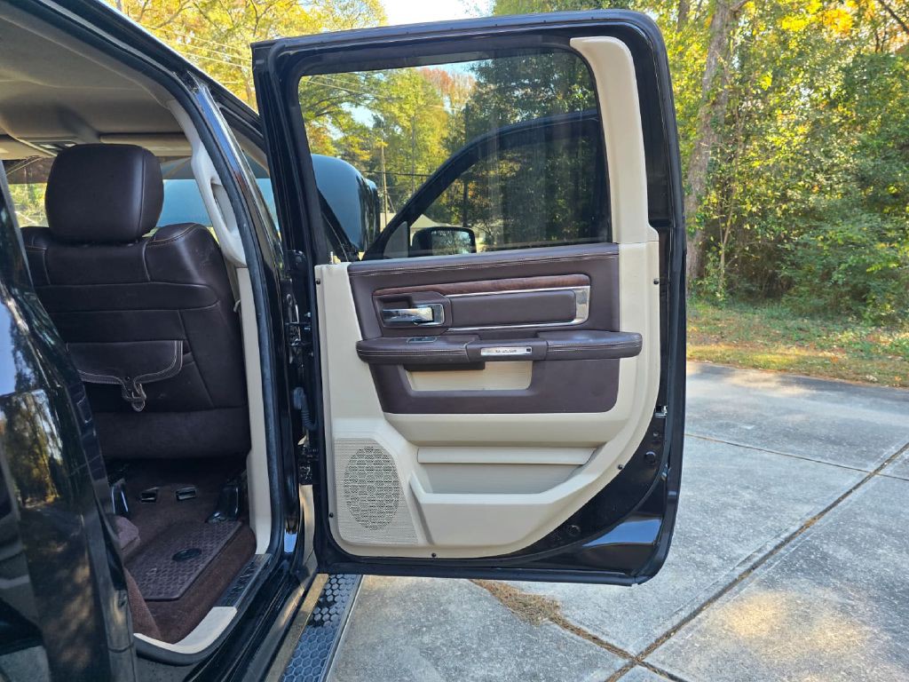 2014 RAM 1500 Image 15