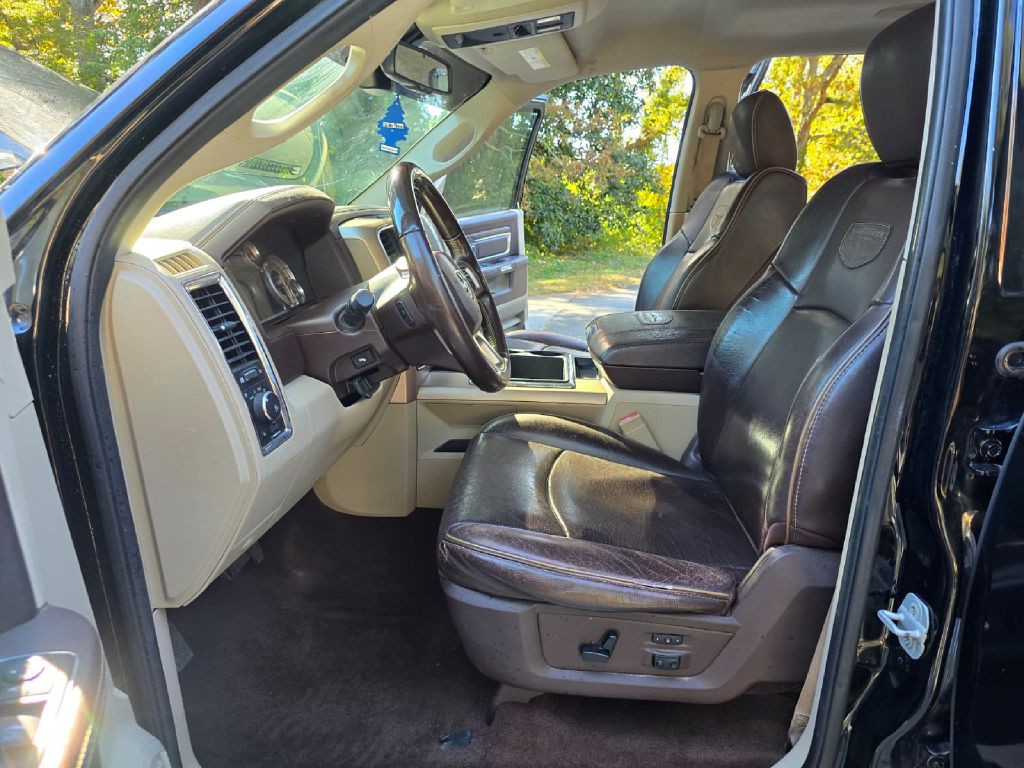 2014 RAM 1500 Image 25