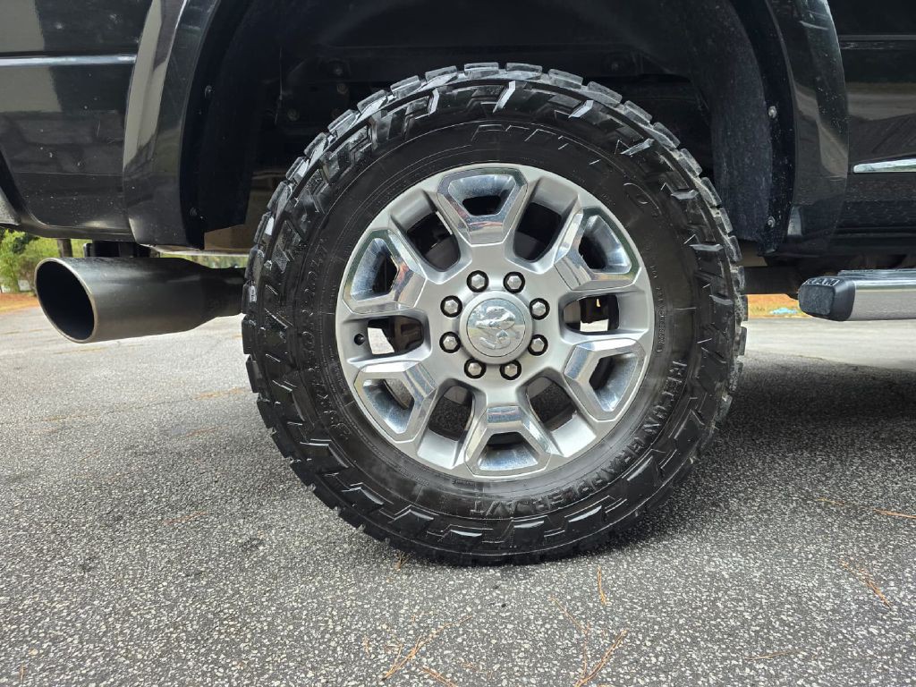 2017 RAM 2500 Image 13