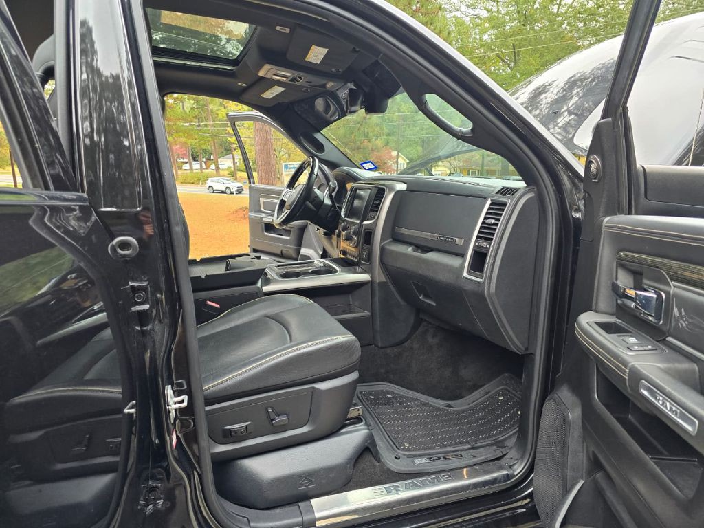 2017 RAM 2500 Image 25