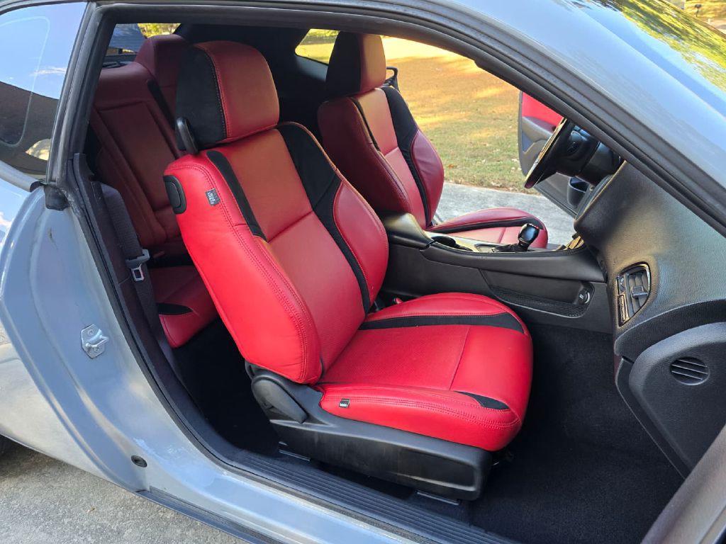 2021 Dodge Challenger Image 8