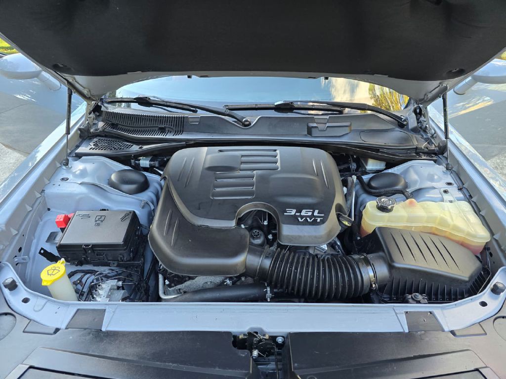 2021 Dodge Challenger Image 9