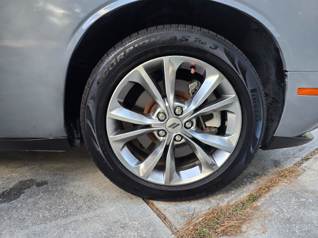 2021 Dodge Challenger Image 10