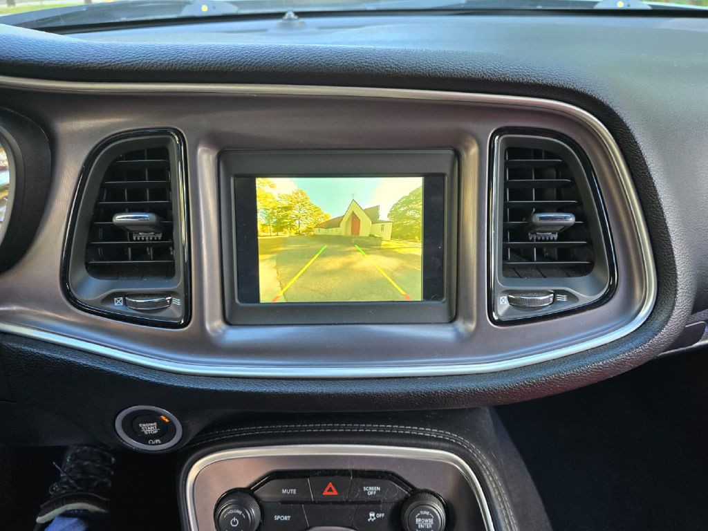 2021 Dodge Challenger Image 13