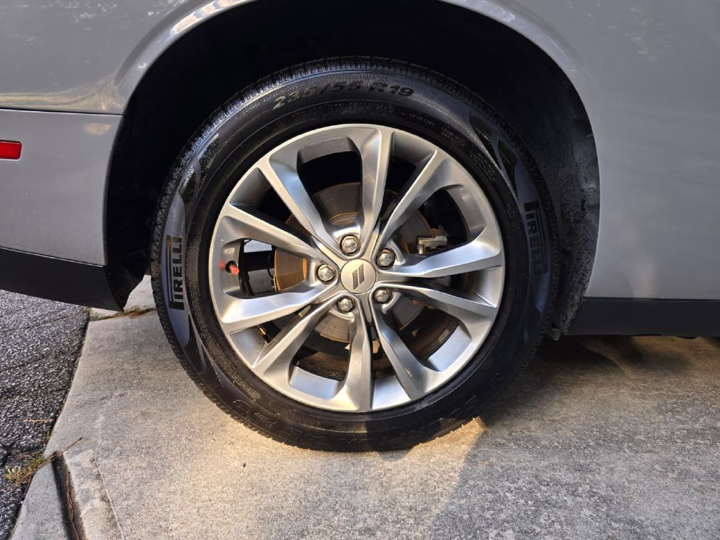 2021 Dodge Challenger Image 17