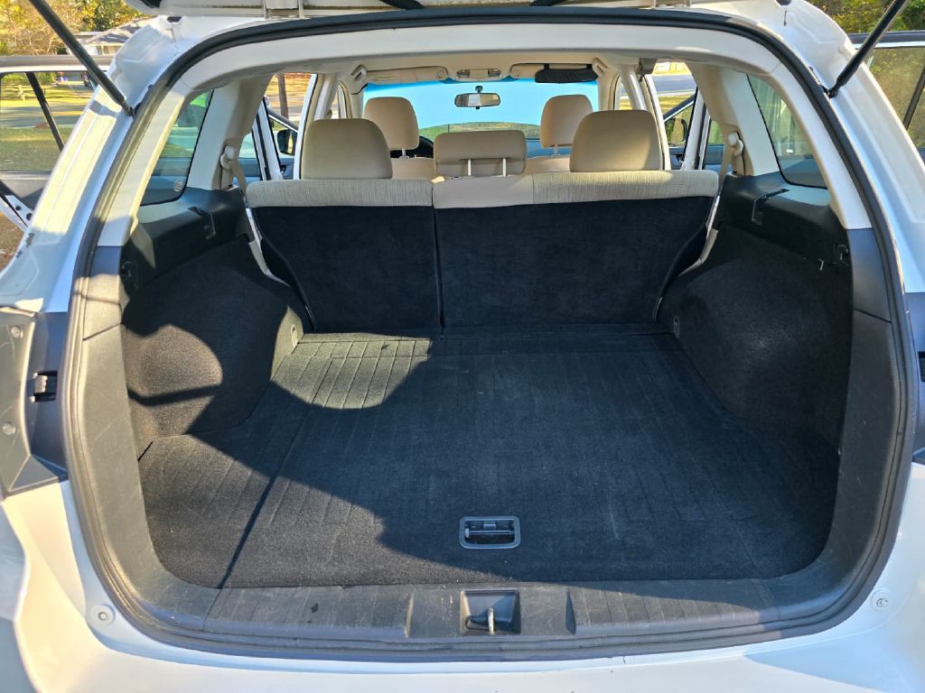 2014 Subaru Outback Image 8