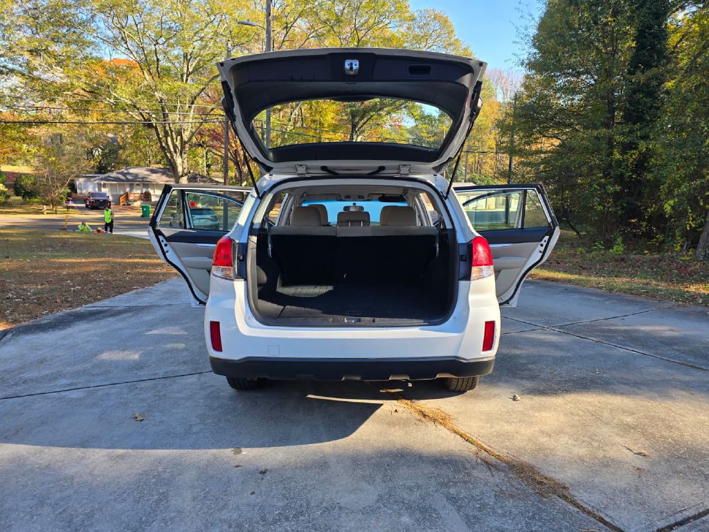 2014 Subaru Outback Image 19