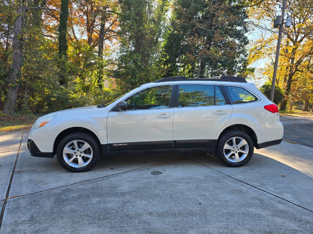 2014 Subaru Outback Image 24