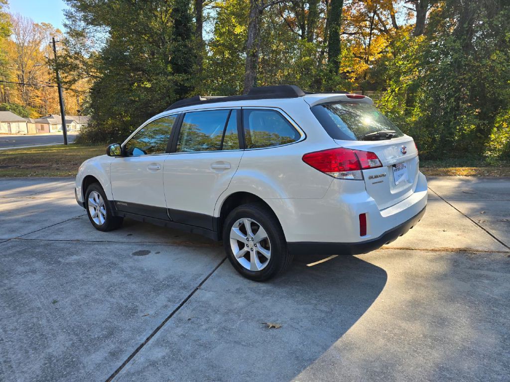 2014 Subaru Outback Image 25