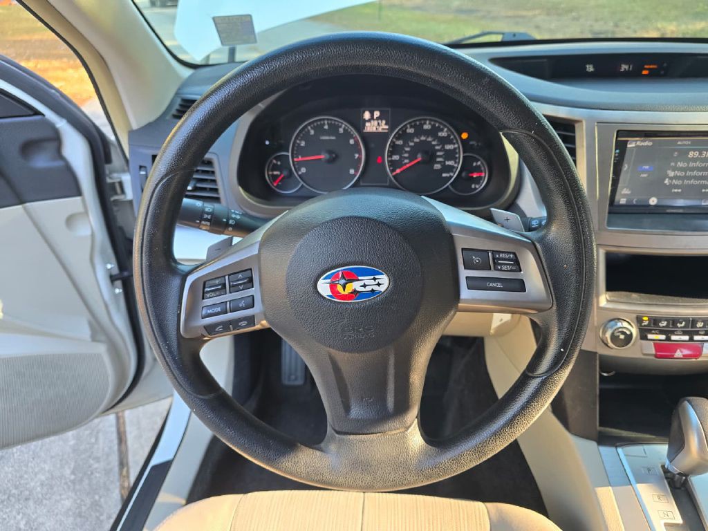 2014 Subaru Outback Image 39