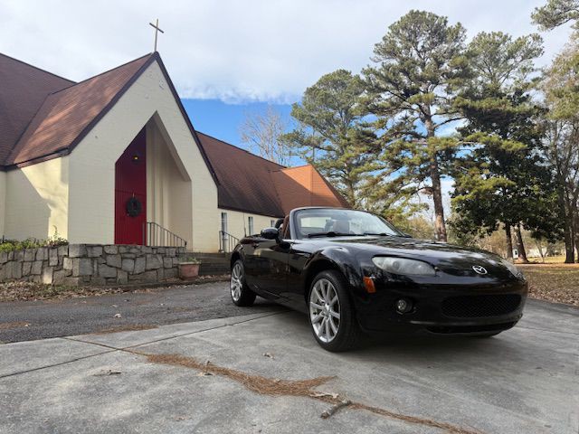 2006 Mazda MX-5 Miata Image 2