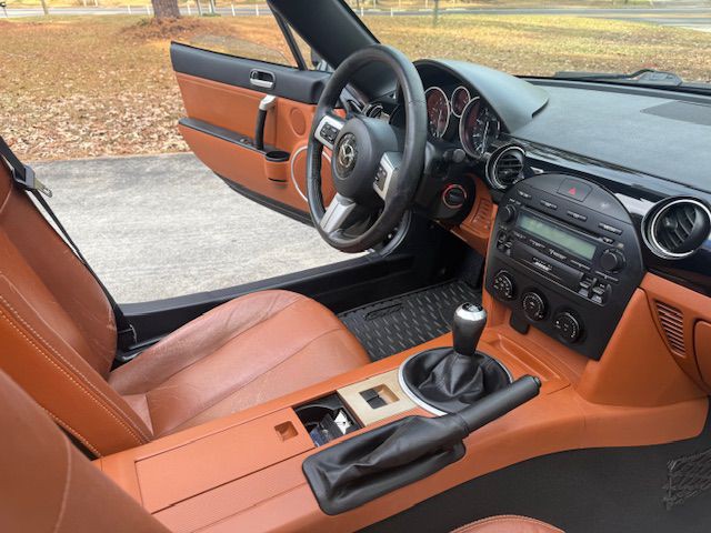2006 Mazda MX-5 Miata Image 6