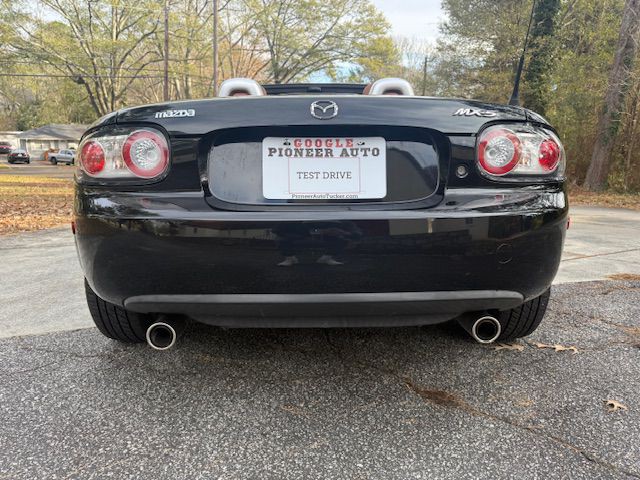 2006 Mazda MX-5 Miata Image 18