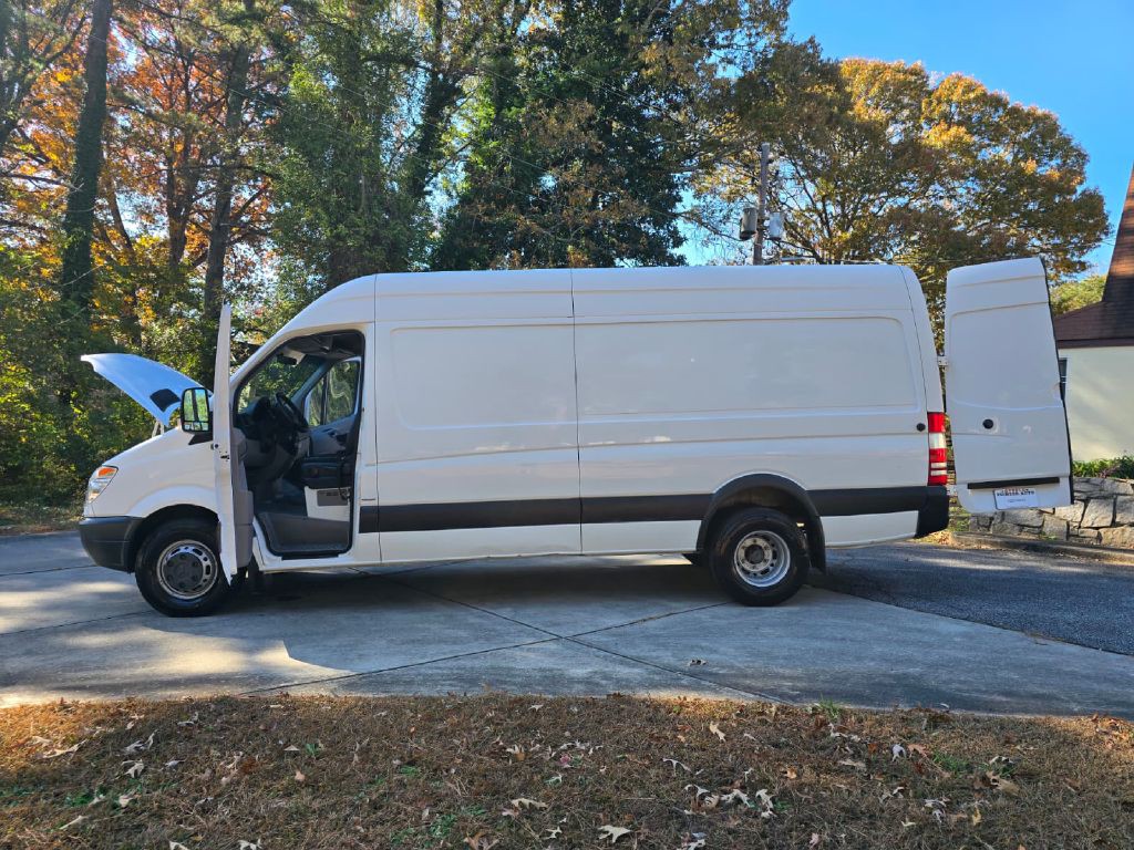 2011 Mercedes-Benz Sprinter Image 29