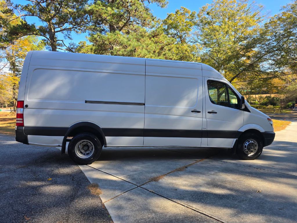 2011 Mercedes-Benz Sprinter Image 30