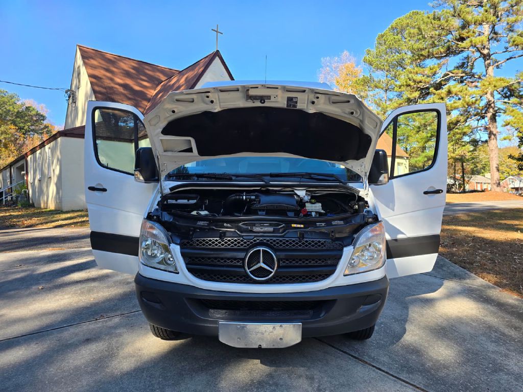 2011 Mercedes-Benz Sprinter Image 31