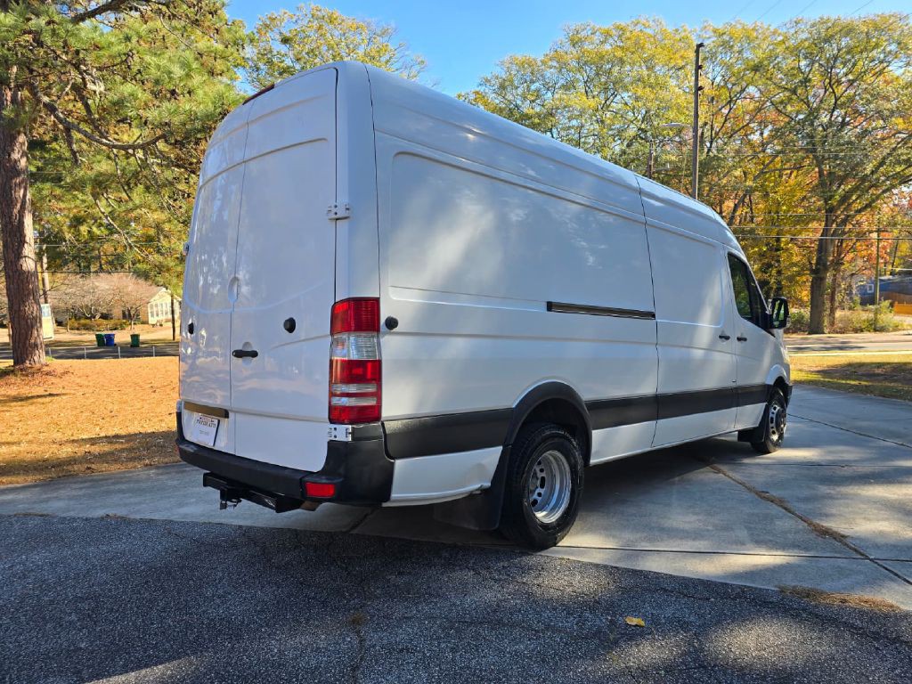 2011 Mercedes-Benz Sprinter Image 32