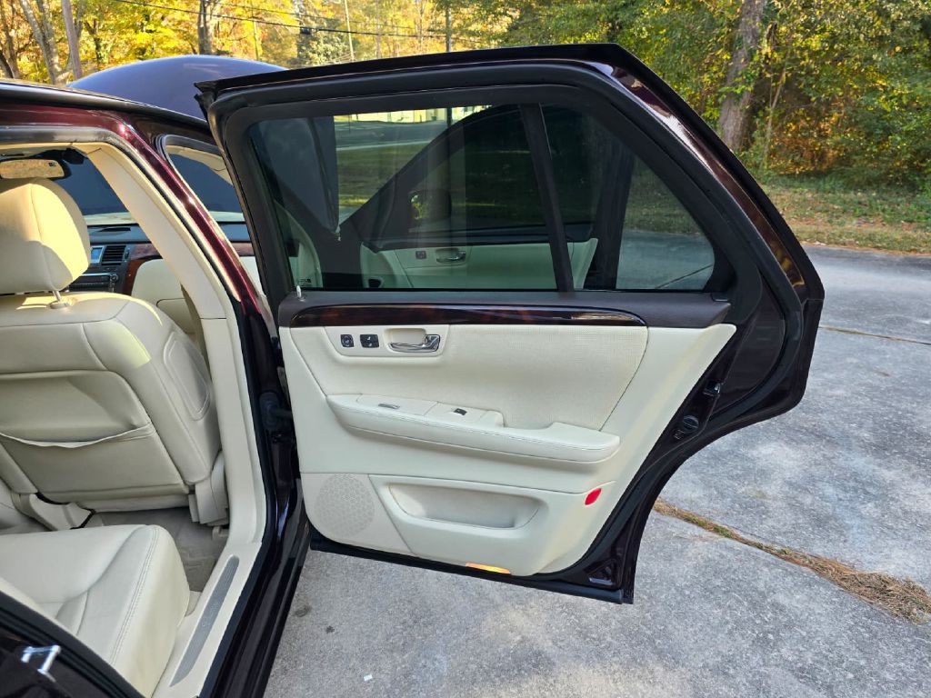 2008 Cadillac DTS Image 17