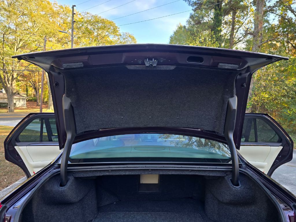 2008 Cadillac DTS Image 23