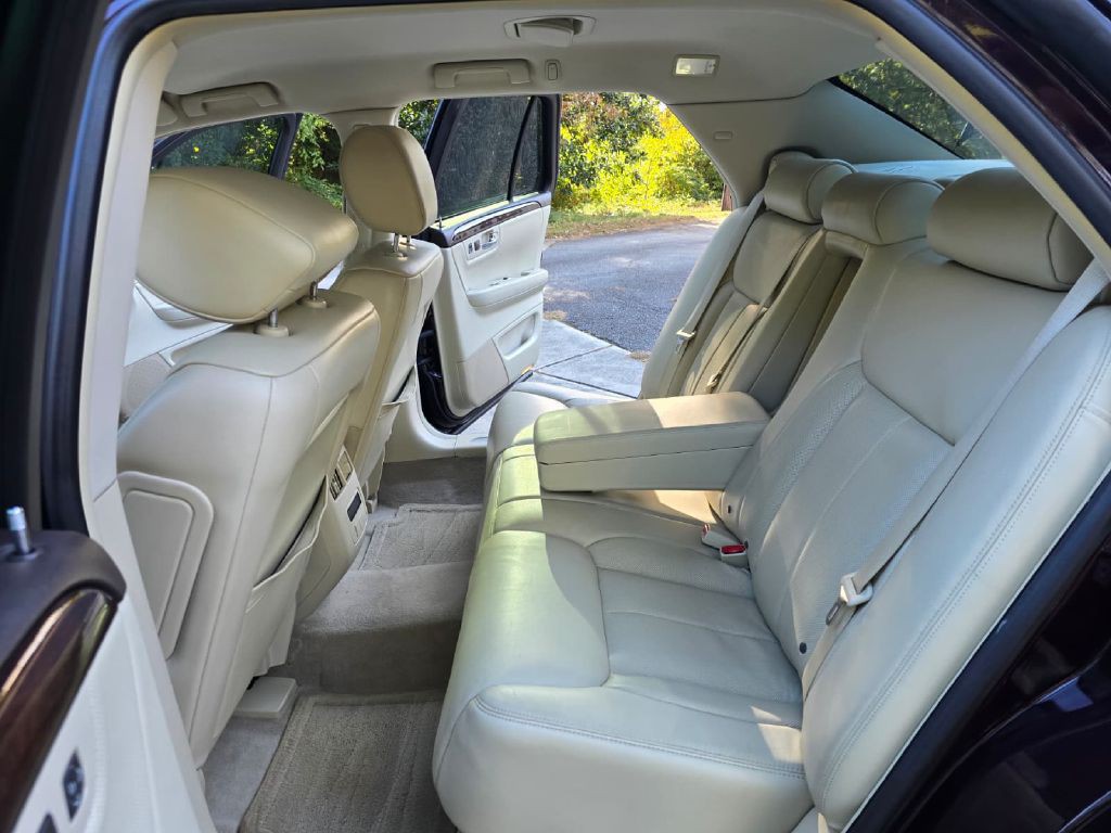 2008 Cadillac DTS Image 25