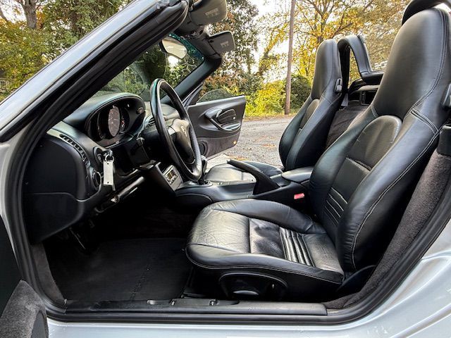 2001 Porsche Boxster Image 5